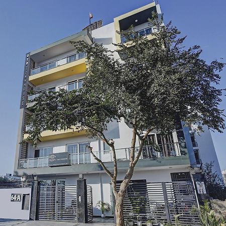 Super Townhouse Tipsyy Near Bestech Central Square Mall Gurgaon Dış mekan fotoğraf