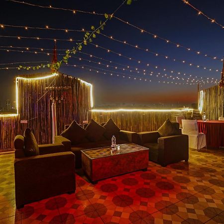 Super Townhouse Tipsyy Near Bestech Central Square Mall Gurgaon Dış mekan fotoğraf