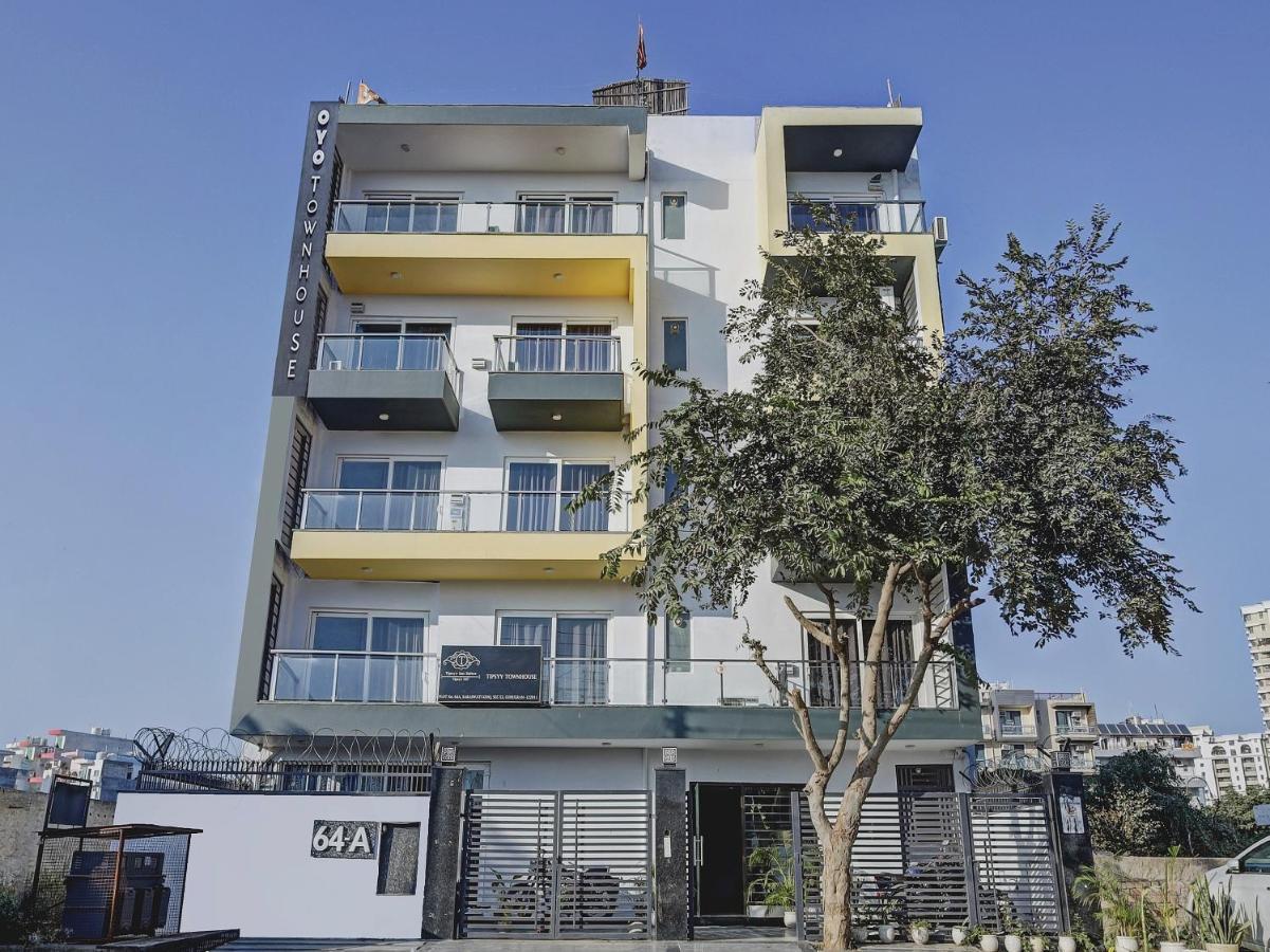 Super Townhouse Tipsyy Near Bestech Central Square Mall Gurgaon Dış mekan fotoğraf