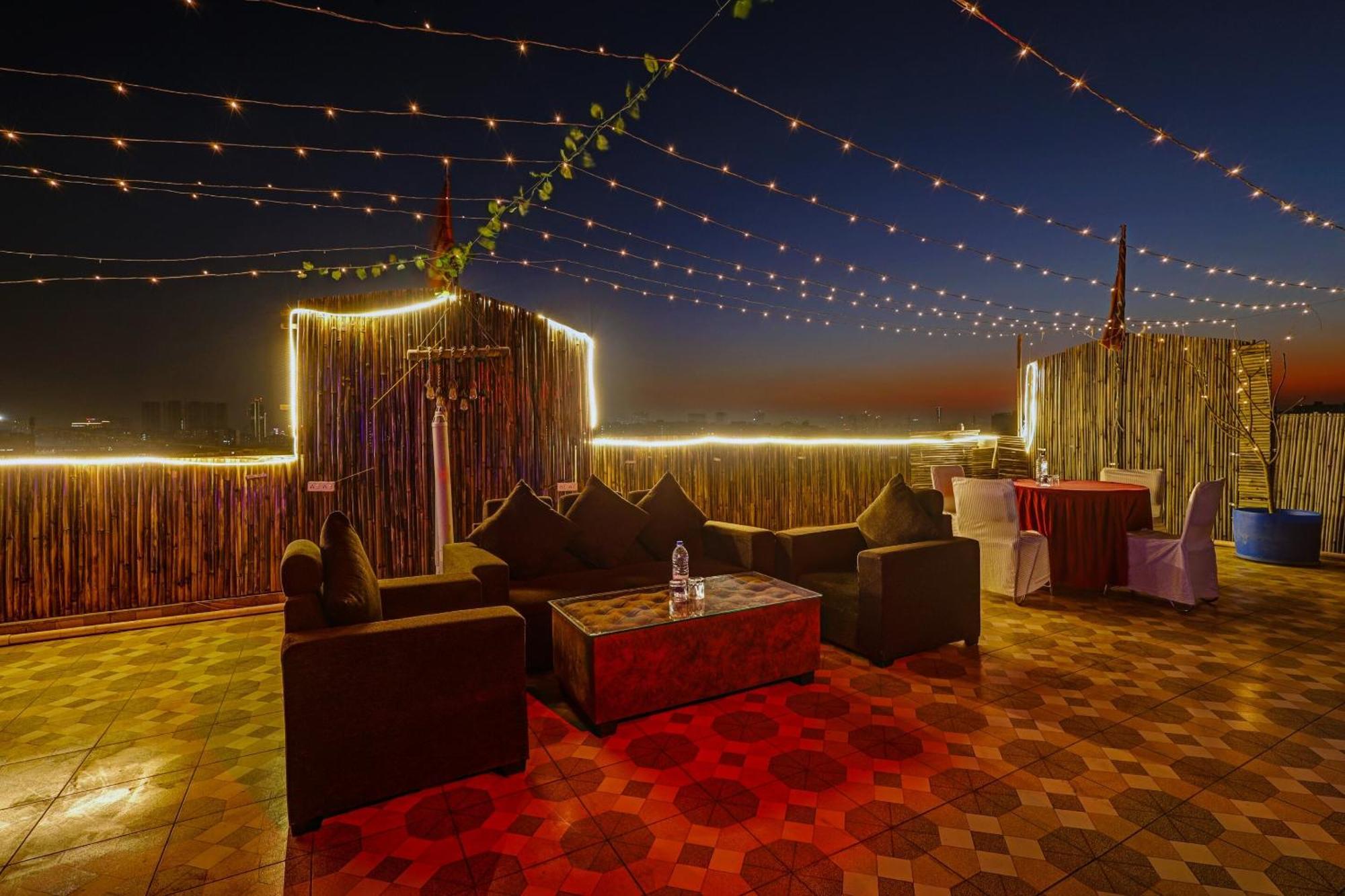 Super Townhouse Tipsyy Near Bestech Central Square Mall Gurgaon Dış mekan fotoğraf